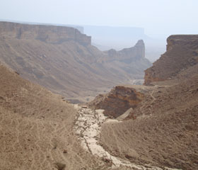 Tuwaiq Escarpments at Qasoor Al Maqbal